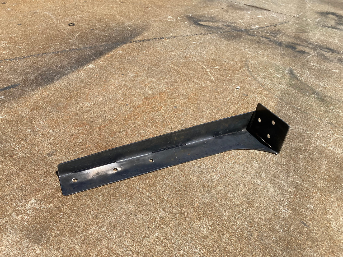 72-93 Mud flap brackets
