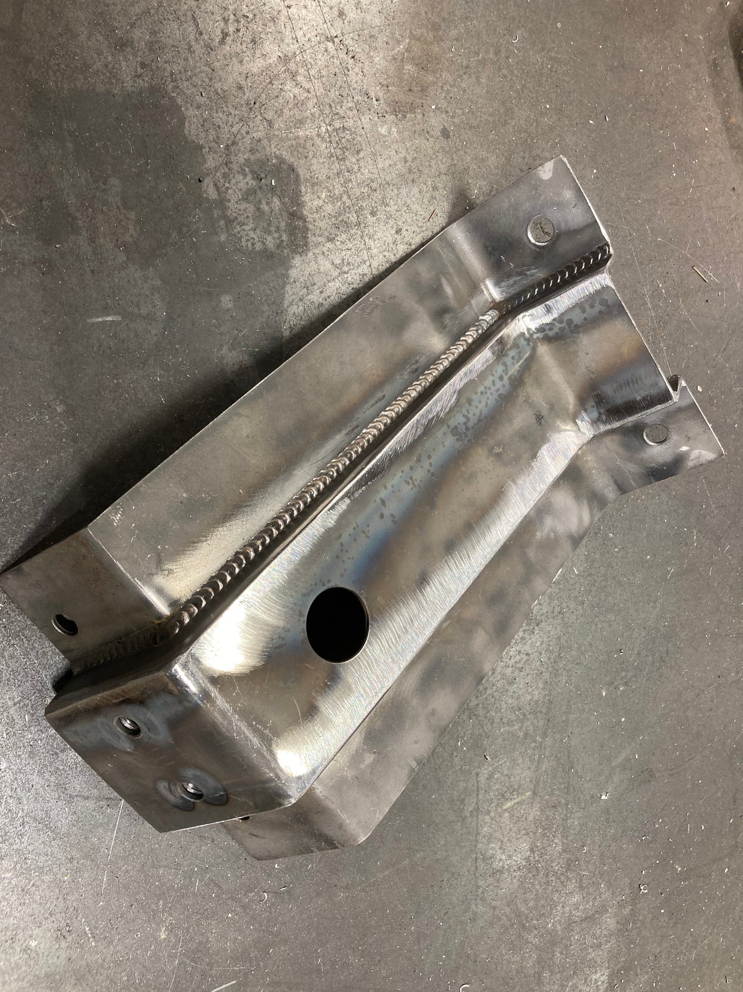 72-88 dodge ram fuel tank crossmember bracket